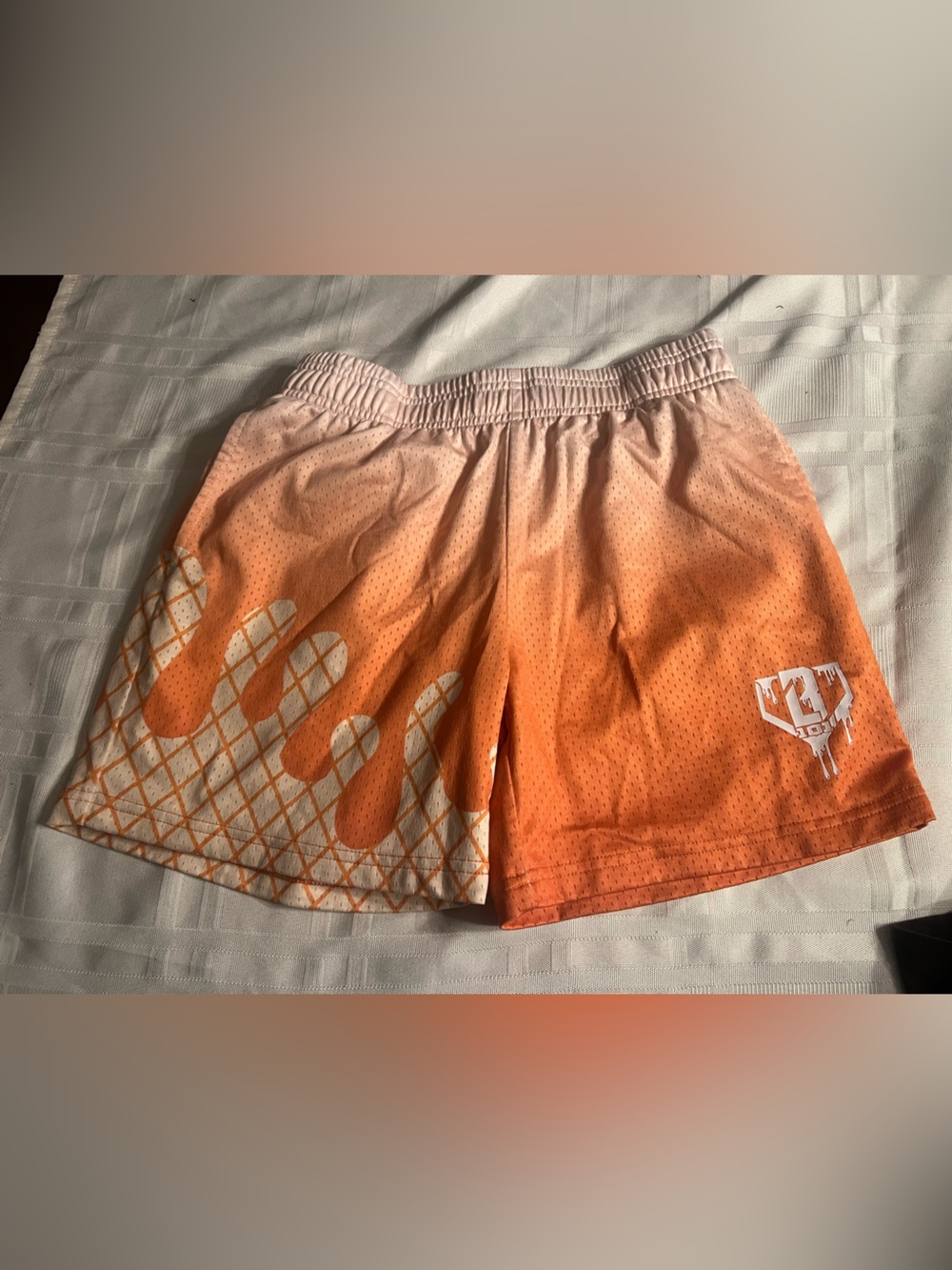 Baseball Lifestyle 101 Orange creamsicle shorts size youth large- nwot